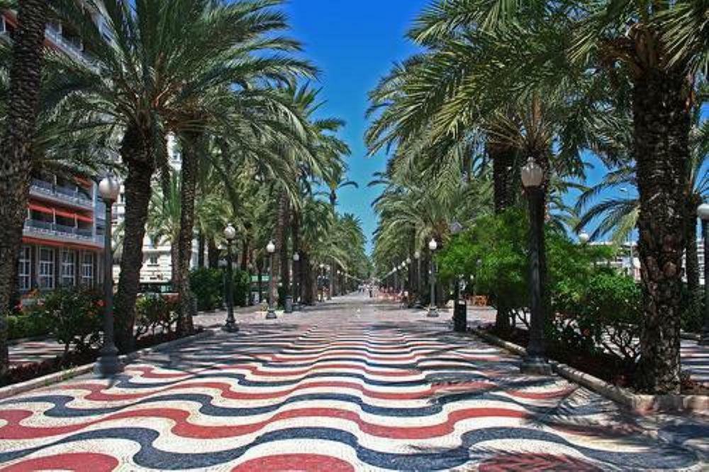 Atico Centrico Junto A La Playa Apartment อาลิกันเต ภายนอก รูปภาพ